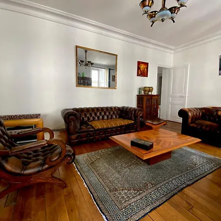 17 Proche Etoile Appartement